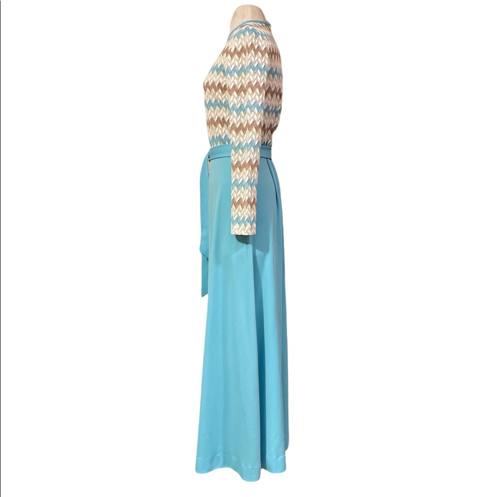 {vintage} Dress - Picture 2 of 7